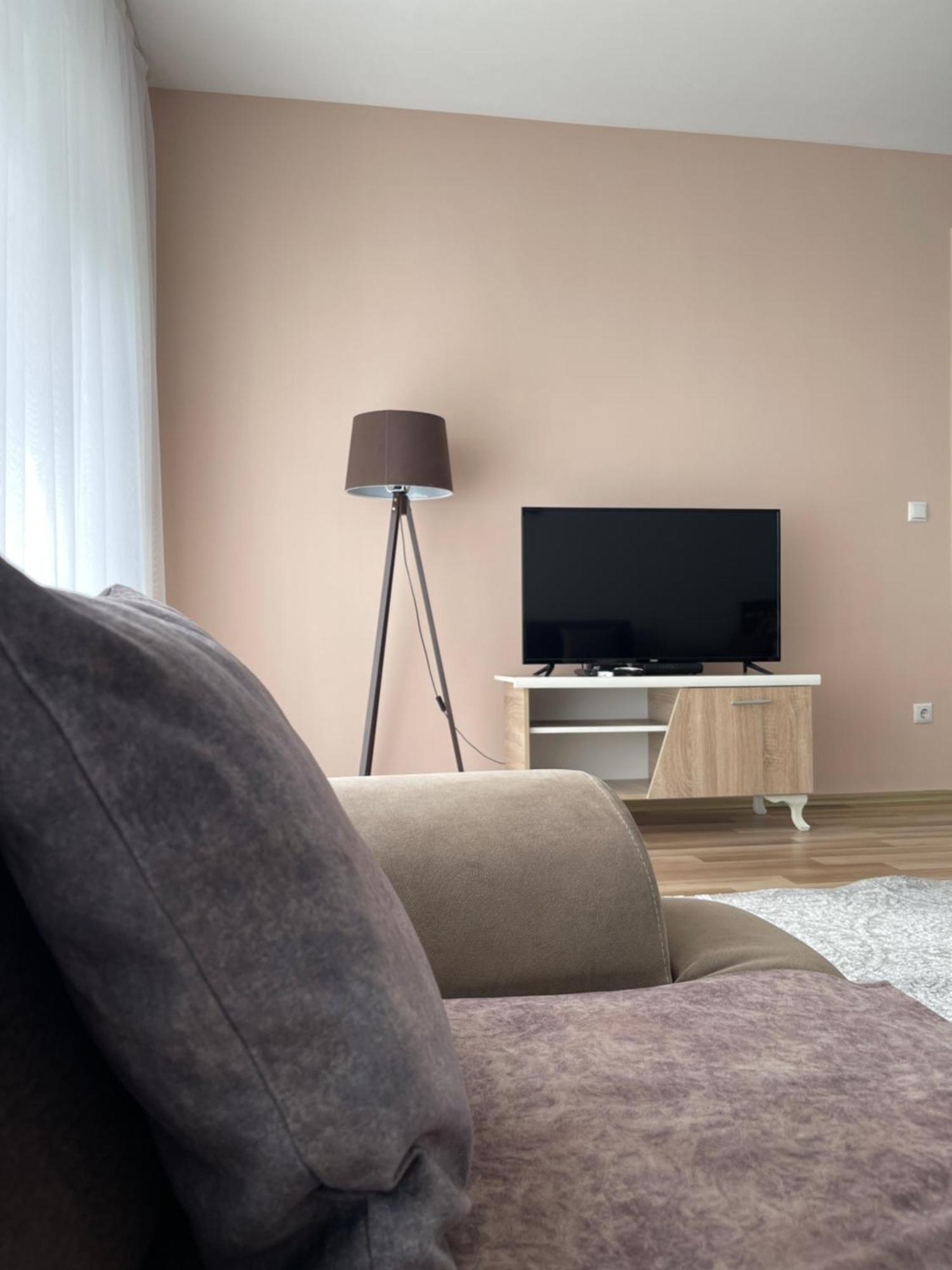 Entire Apartment - Near The Center Priştine Dış mekan fotoğraf